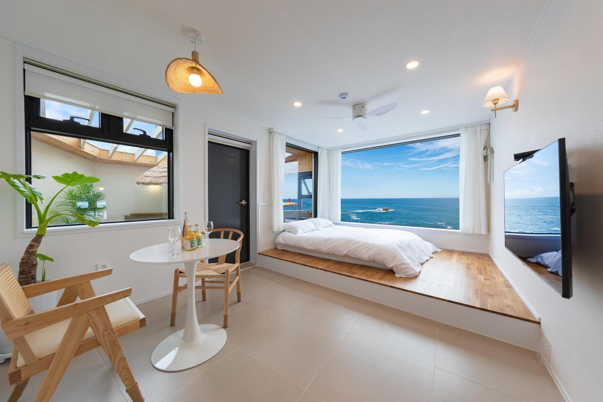 Gangneung Hue Pension Ocean View, Spa, Couple Rom bilde